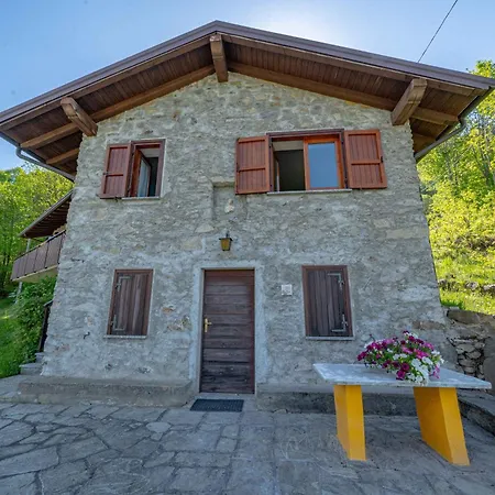 La Rosa Bianca Vakantiehuis Morbegno